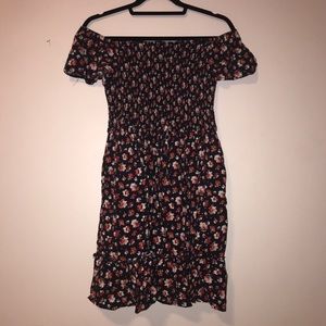 Off the shoulder dress🌸